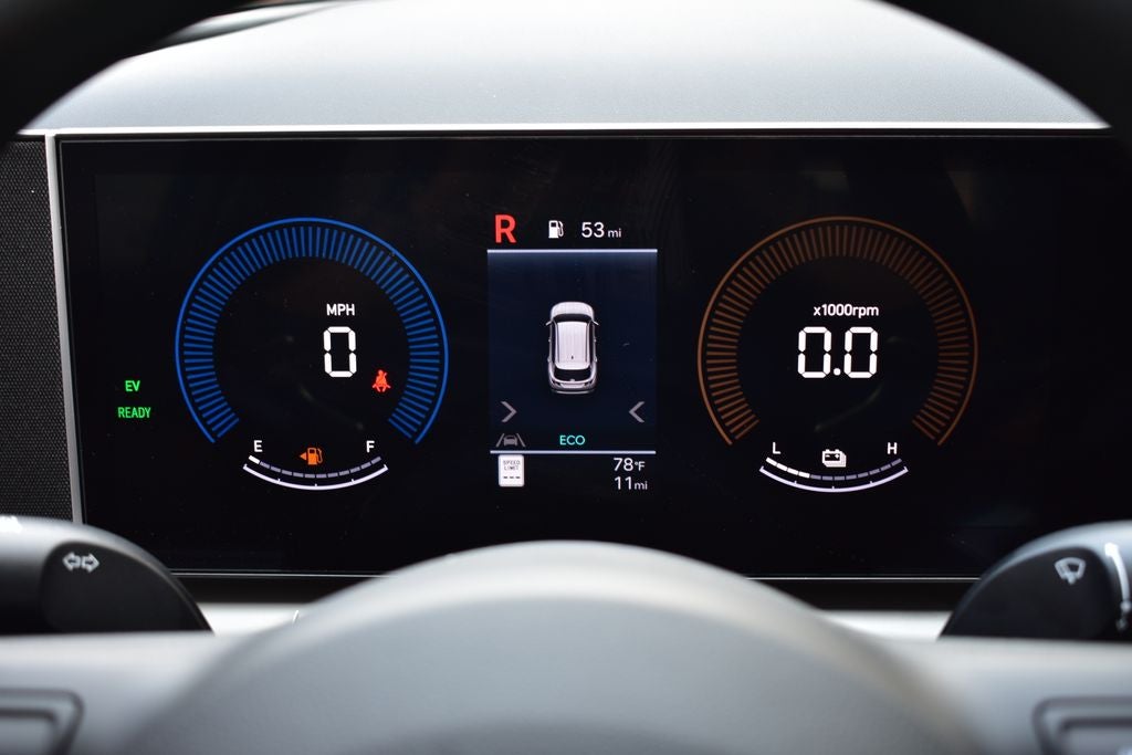 2026 Hyundai Tucson Hybrid Blue SE