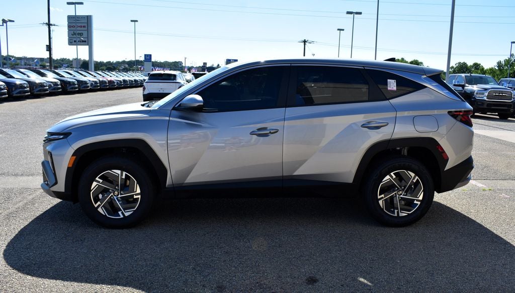 2026 Hyundai Tucson Hybrid Blue SE