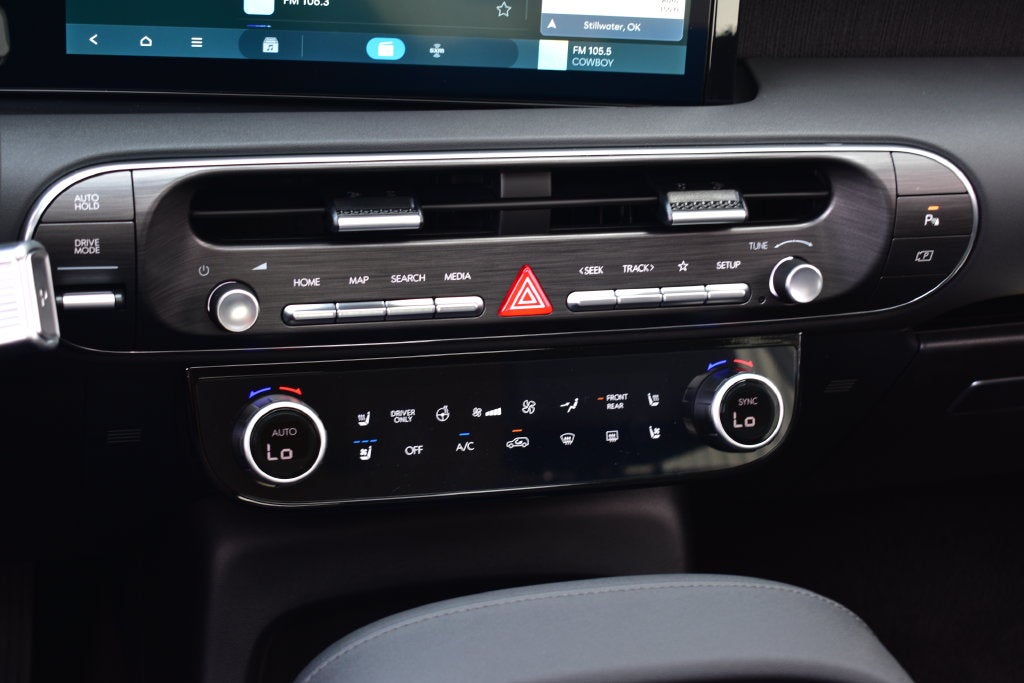 2027 Hyundai Palisade Hybrid Blue SEL Premium 7 Passenger