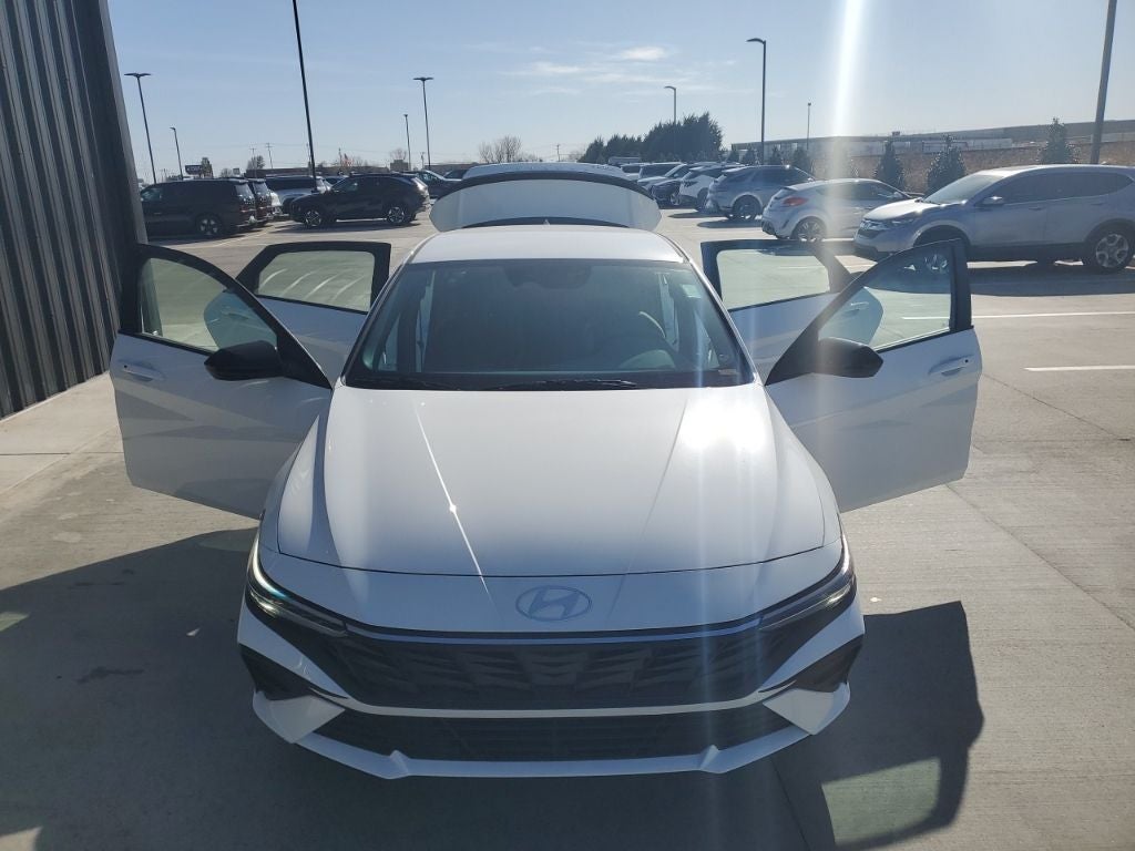 2026 Hyundai Elantra SEL Sport