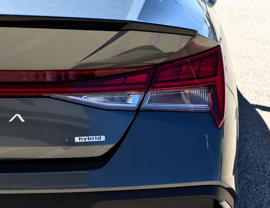 2025 Hyundai Elantra Hybrid SEL Sport