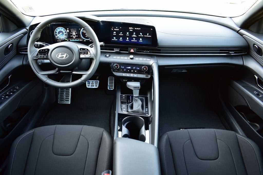 2025 Hyundai Elantra Hybrid SEL Sport