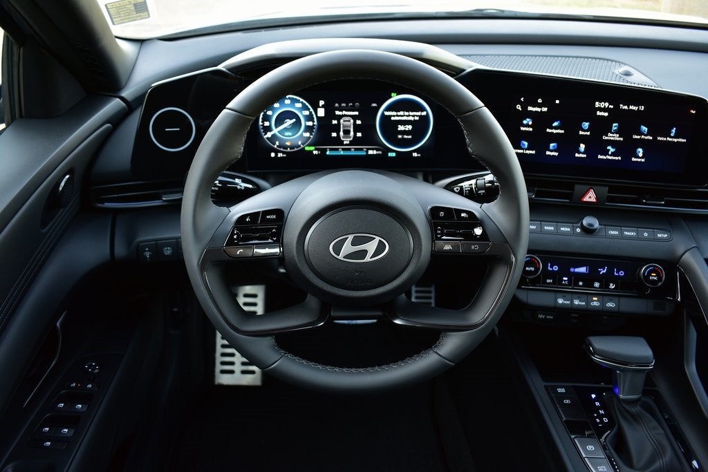 2025 Hyundai Elantra Hybrid SEL Sport