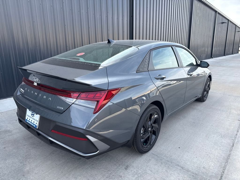 2026 Hyundai Elantra Hybrid SEL Sport