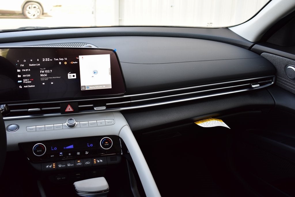 2025 Hyundai Elantra Hybrid Limited