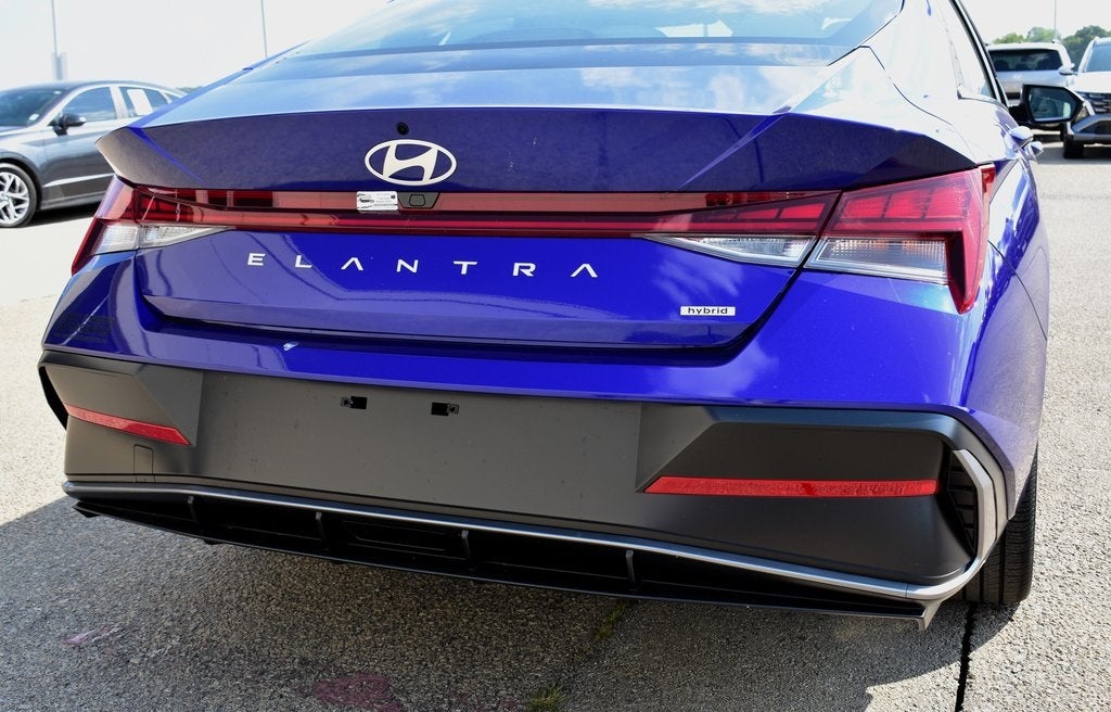 2025 Hyundai Elantra Hybrid Limited
