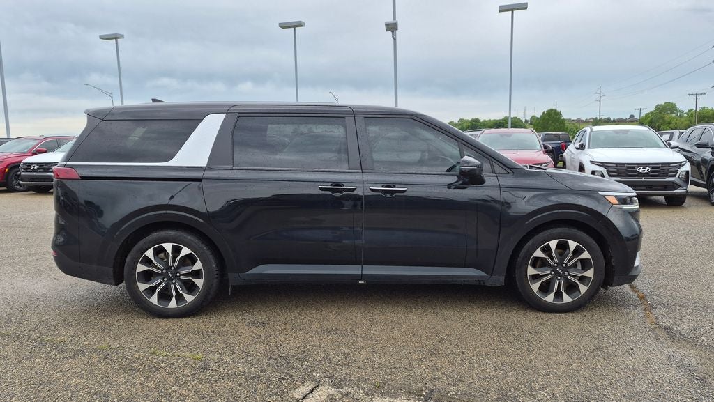 2024 Kia Carnival EX