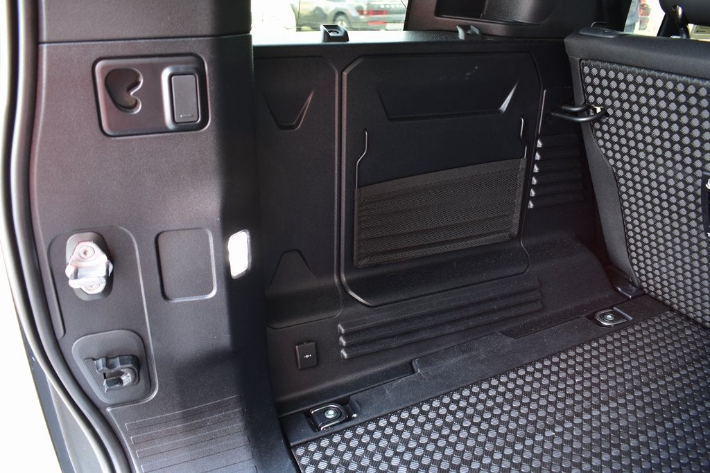 2025 Land Rover Defender 110 S AWD