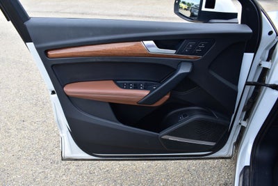 2023 Audi Q5 45 S line Premium quattro