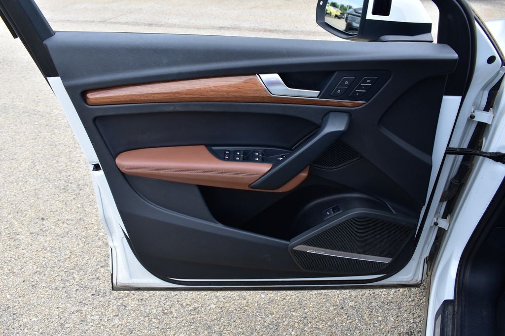 2023 Audi Q5 45 S line Premium quattro