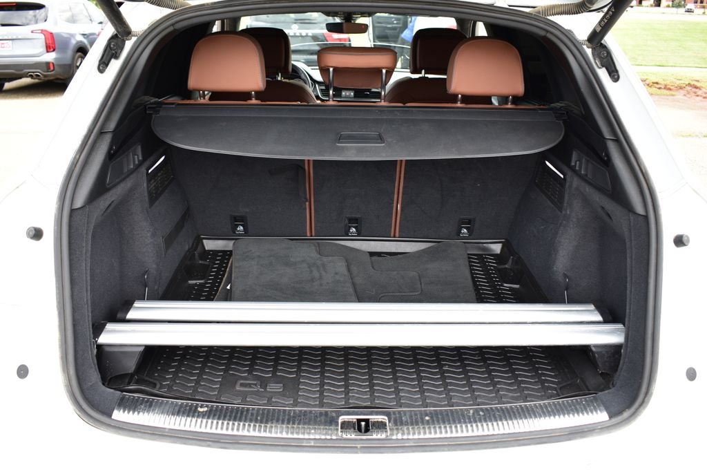 2023 Audi Q5 45 S line Premium quattro