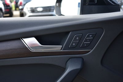 2024 Audi Q5 45 S line Premium quattro