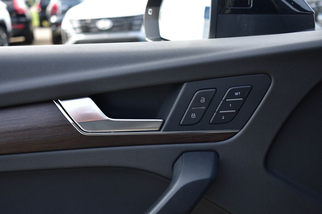 2024 Audi Q5 45 S line Premium quattro