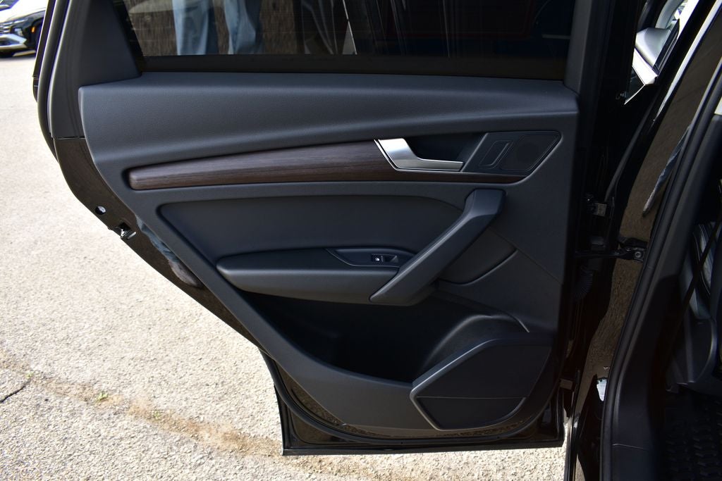 2024 Audi Q5 45 S line Premium quattro
