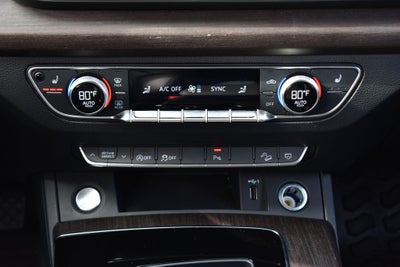 2024 Audi Q5 45 S line Premium quattro