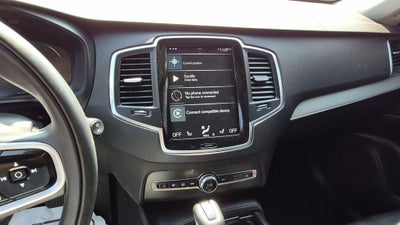 2022 Volvo XC90 T5 Momentum