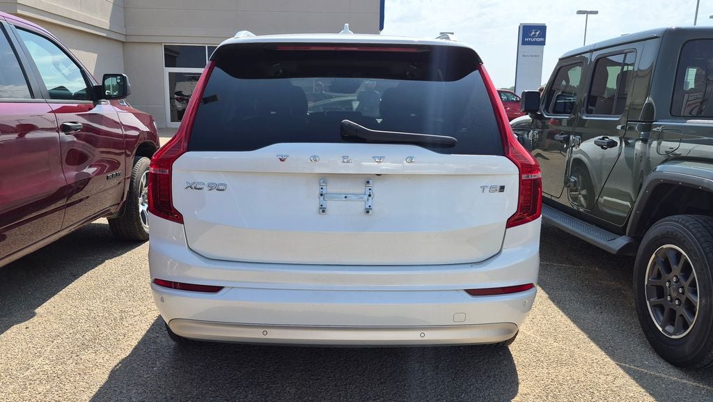 2022 Volvo XC90 T5 Momentum