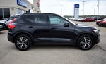 2023 Volvo XC40 B5 Plus Dark Theme