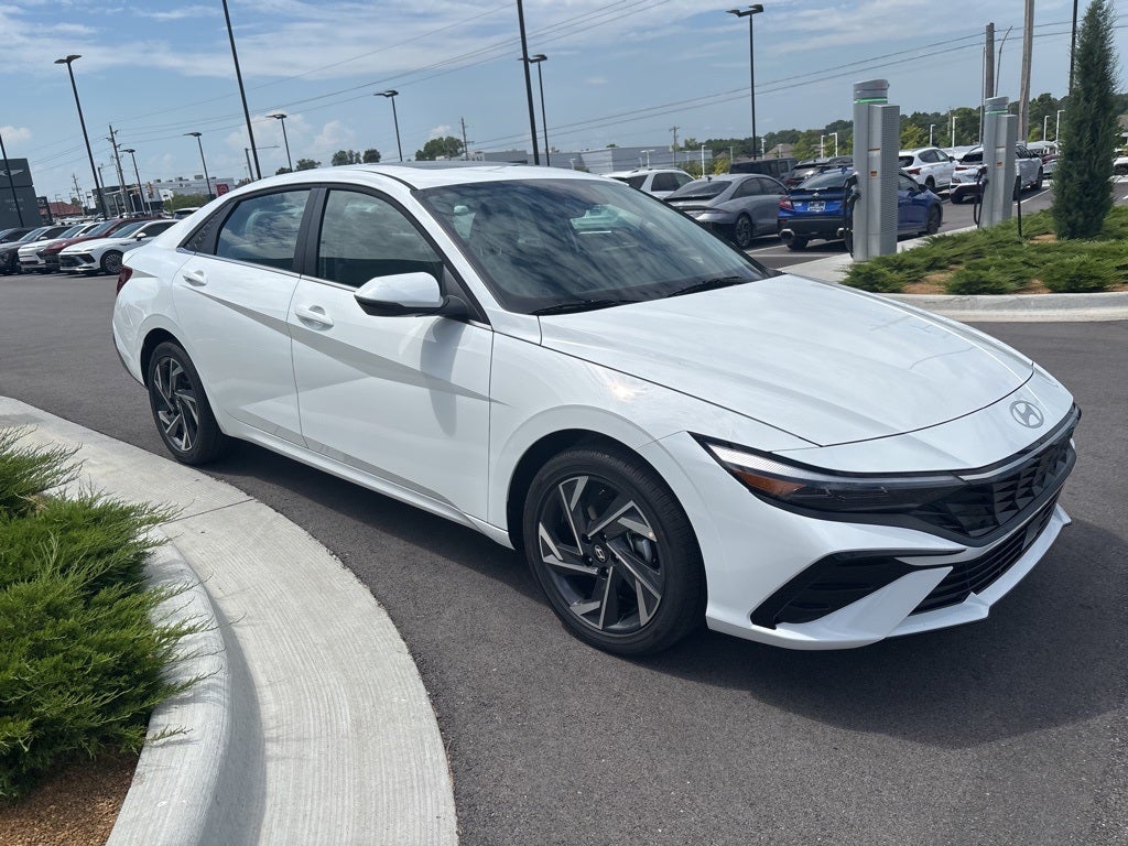 2025 Hyundai Elantra Hybrid Limited