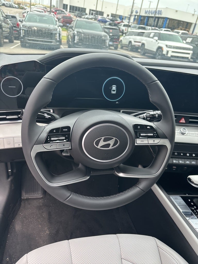 2025 Hyundai Elantra Hybrid Limited