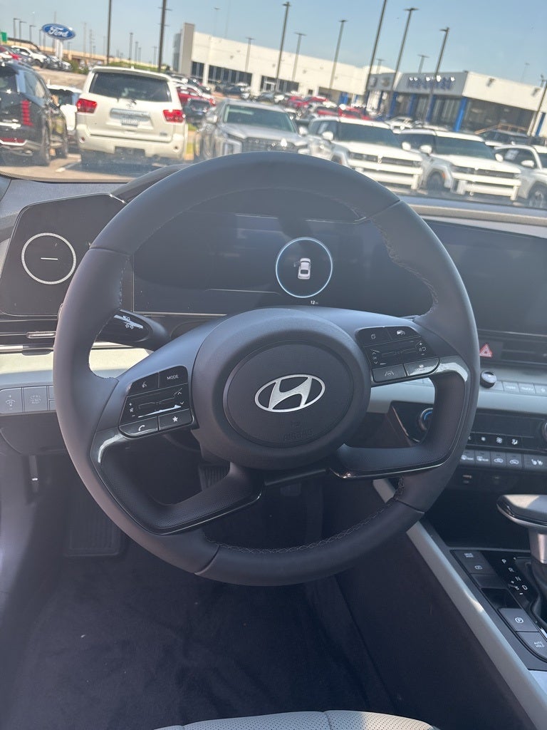 2025 Hyundai Elantra Hybrid Limited