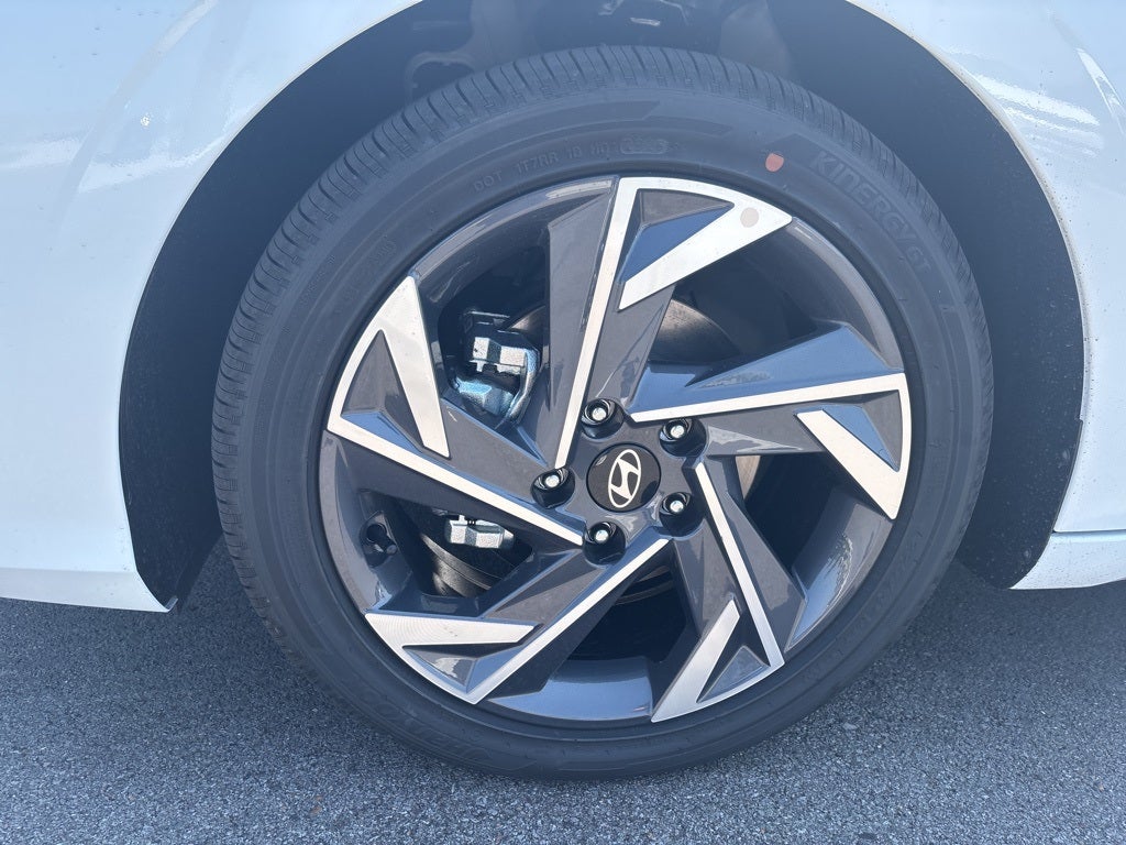 2025 Hyundai Elantra Hybrid Limited