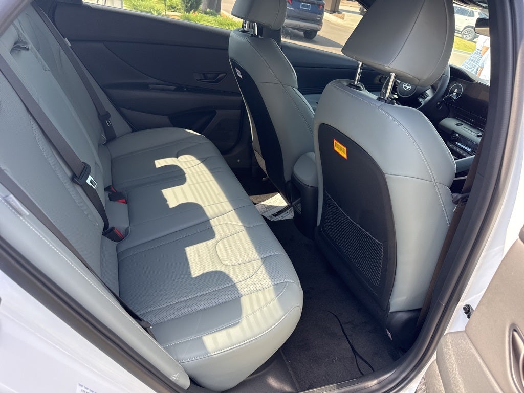 2025 Hyundai Elantra Hybrid Limited